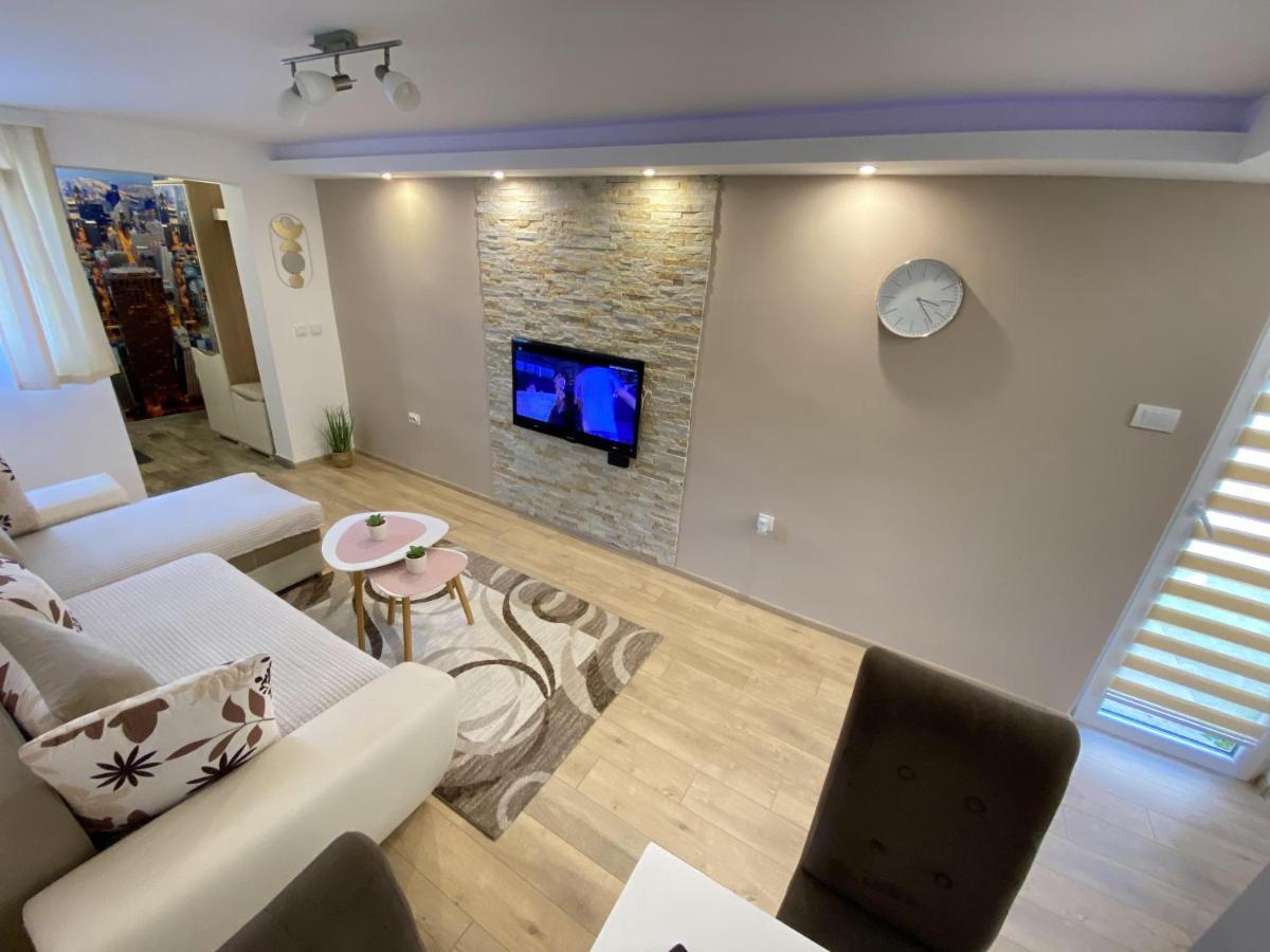 Apartman Mina Mataruska Banja Extérieur photo